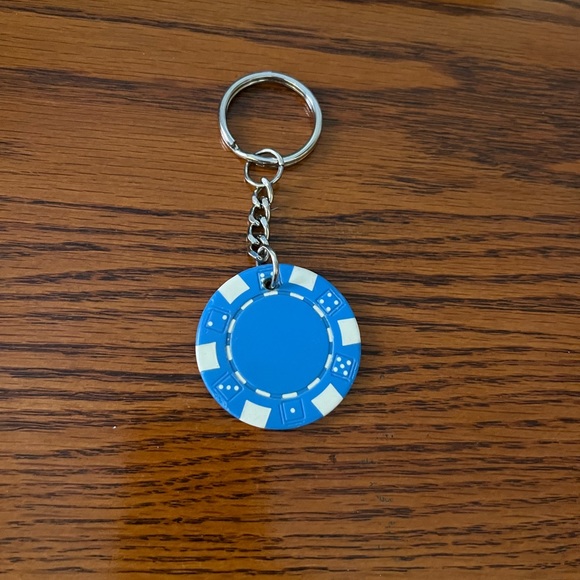 3/$12 Poker Chip Keychain Blue and White Gaming Add-On Item - Picture 2 of 2